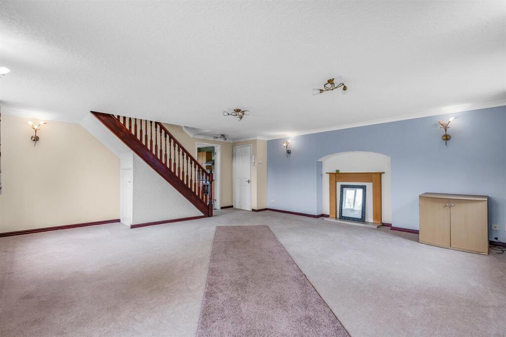 Additional image 18 of Reynards Road, Welwyn