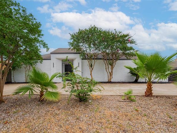 11514 Lakeside Place Dr, Houston, TX 77077