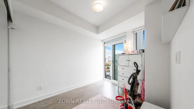 Additional image 36 of 80 Vanauley St Unit 1006