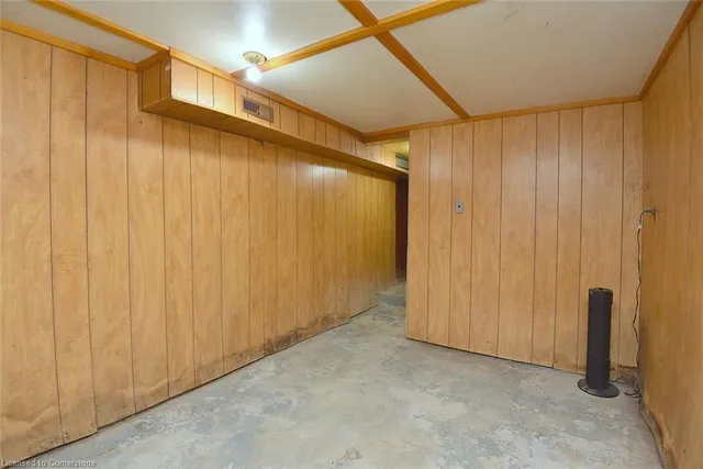 Additional image 24 of 29 Mayflower Ave