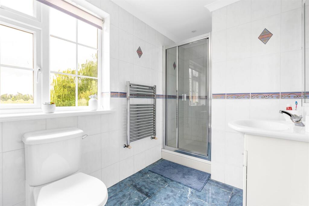 Additional image 29 of Warren Way, Welwyn