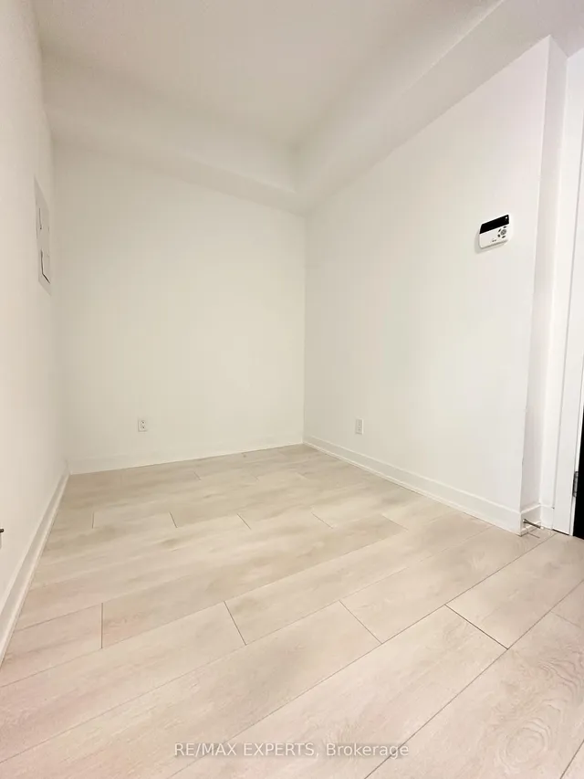 Additional image 7 of 501 Yonge St Unit 1310