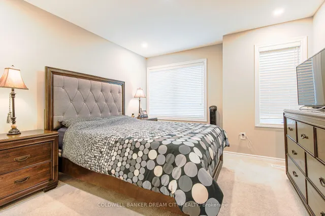 Additional image 25 of 450 Brisdale Dr