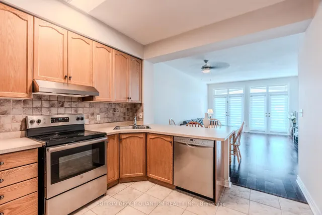 Additional image 11 of 3531 Lake Shore Blvd Unit 105