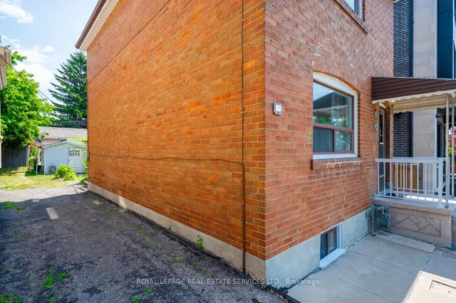 Additional image 8 of 393 Glenholme Ave