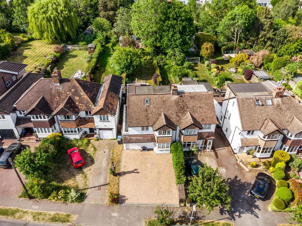 Additional image 17 of The Grove, Brookmans Park