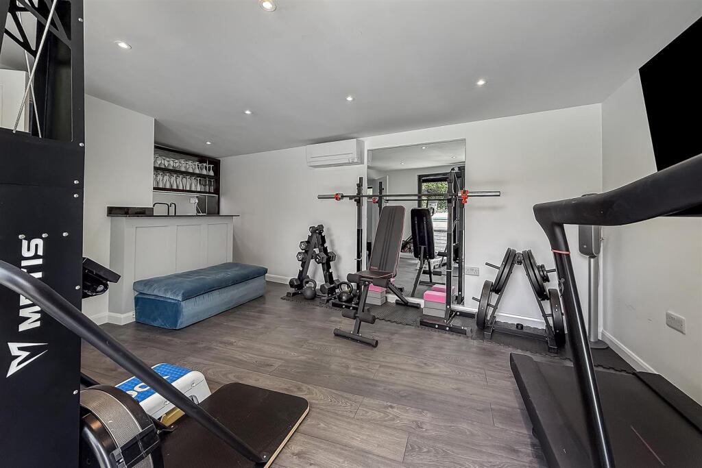 Additional image 40 of London Road, St. Albans