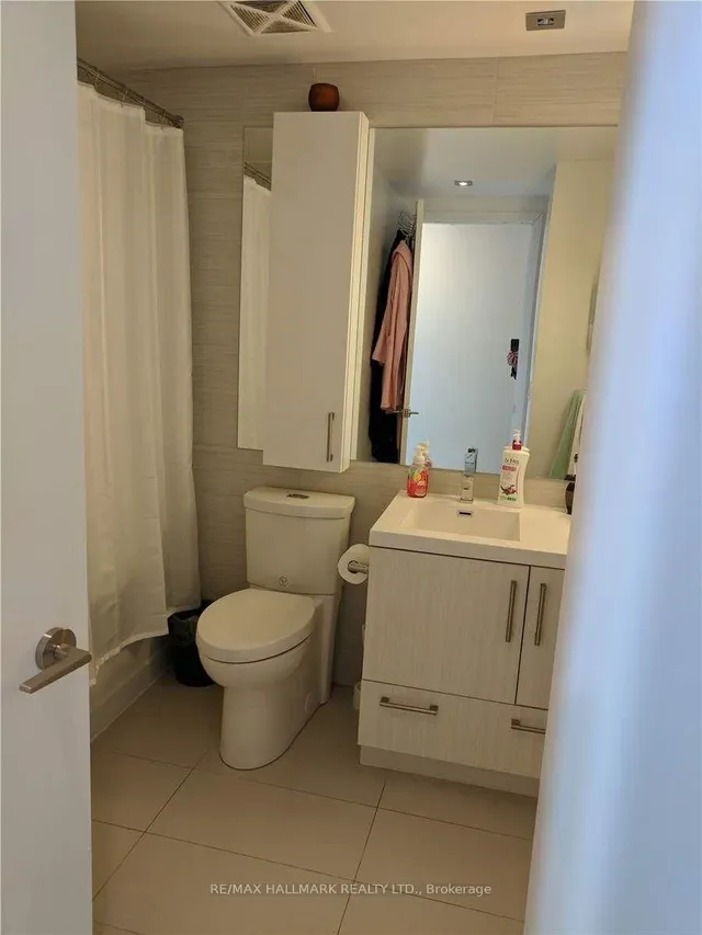 Additional image 11 of 39 SHERBOURNE St Unit 1508