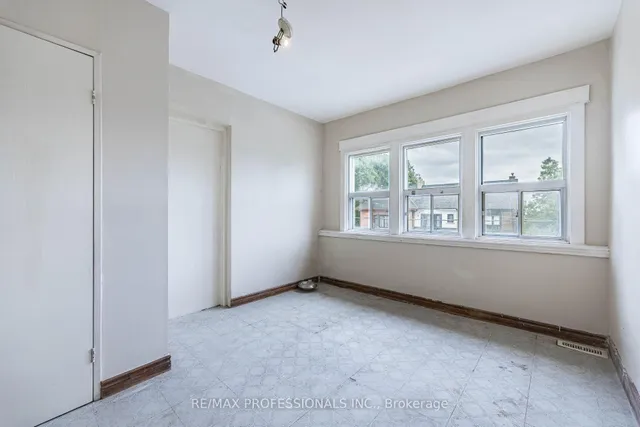 Additional image 17 of 106 Via Italia