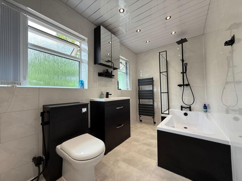 Additional image 20 of Ferndale Road, Hall Green