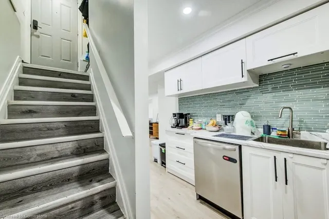 Additional image 37 of 59 Highgate Rd