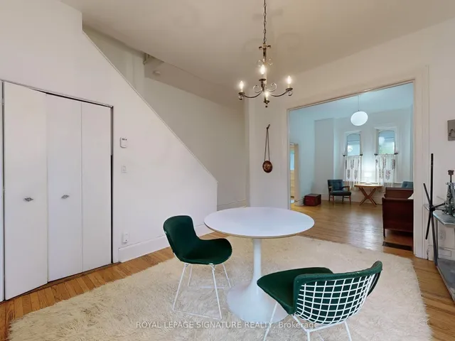 房产图片 16 - 130 Manning Ave