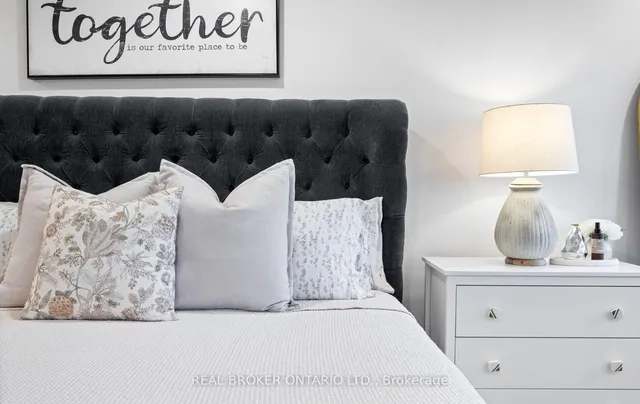 Additional image 35 of 4231 Highgate Cres