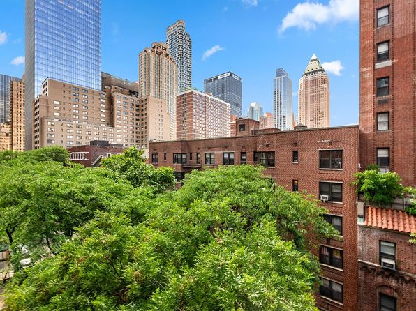 345 W 55th St, New York, NY 