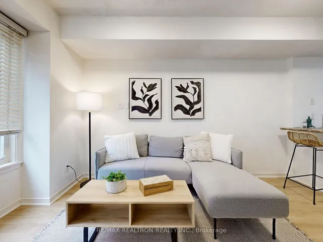 Additional image 2 of 46 Western Battery Rd Unit 826