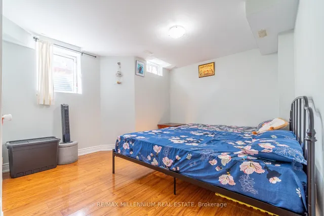 Additional image 40 of 27 Silvershadow Terr