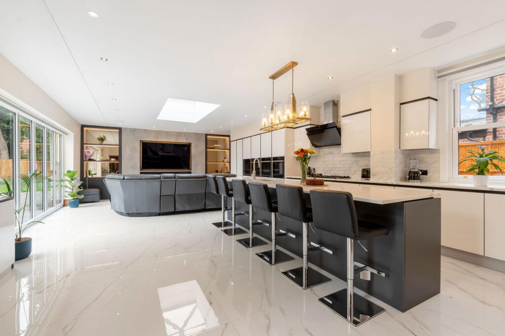 Additional image 2 of Edgbaston, Birmingham, B15