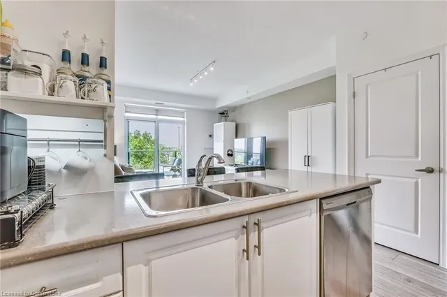 Additional image 11 of 125 Shoreview Pl Unit 514