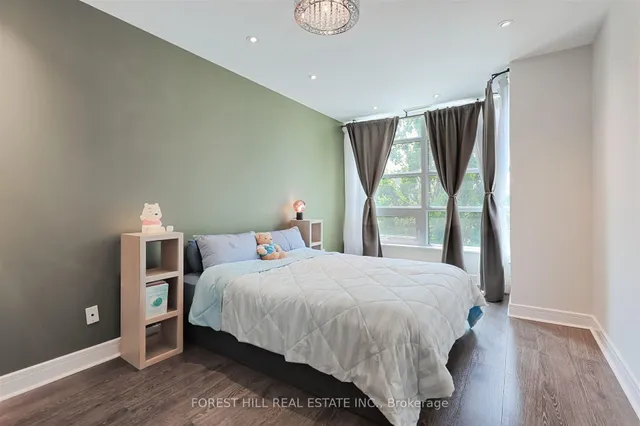 Additional image 14 of 35 Brian Peck Cres Unit TH 120