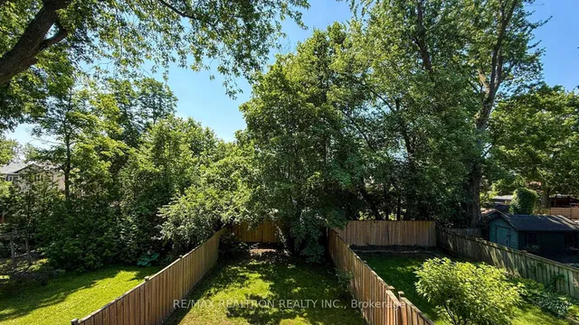 Additional image 43 of 71 Deloraine Ave