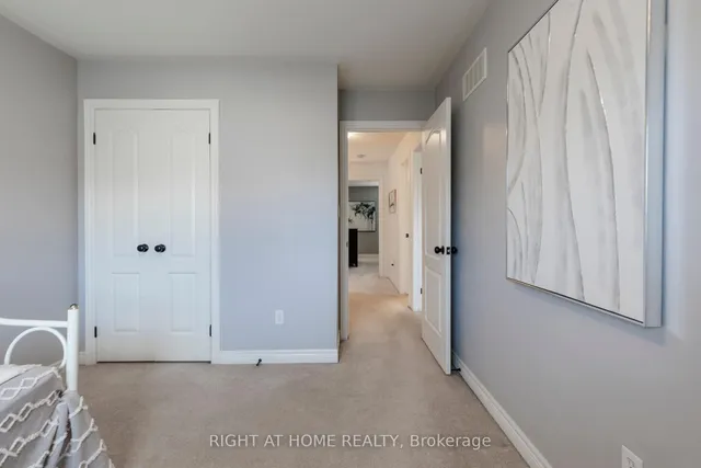 Additional image 37 of 56 Marina Point Cres