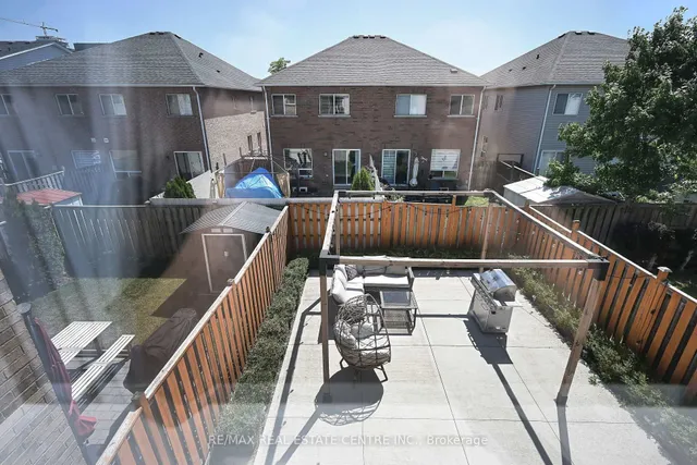 房产图片 46 - 24 Sloan Dr