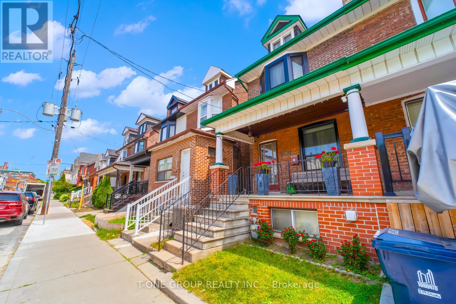 221 CHRISTIE STREET|Toronto (Annex), Ontario M6G3B5