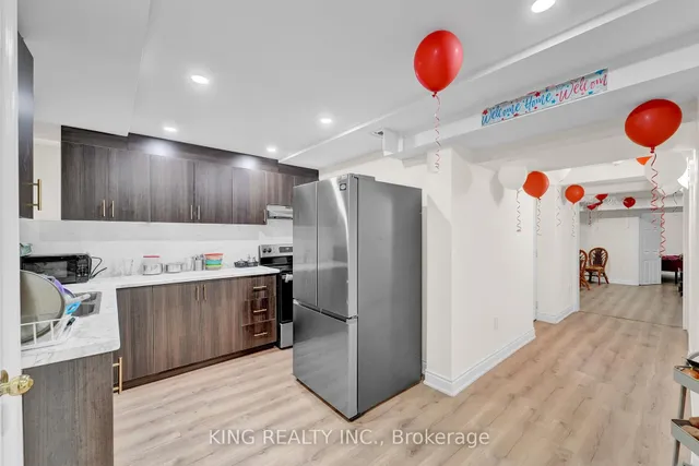 房产图片 35 - 24 Vogue Cres