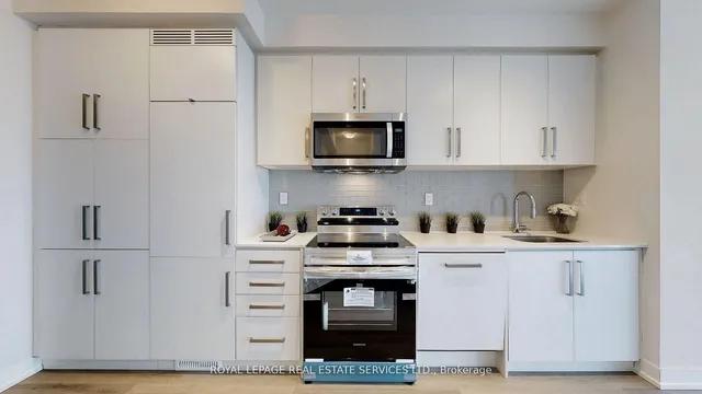Additional image 12 of 5180 Yonge St Unit 1004