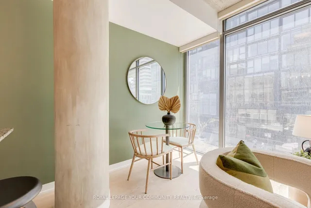 Additional image 7 of 650 King St Unit 211