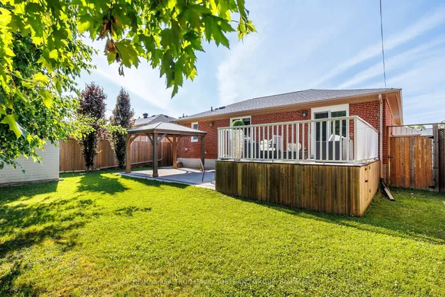 Additional image 35 of 207 Searle Ave