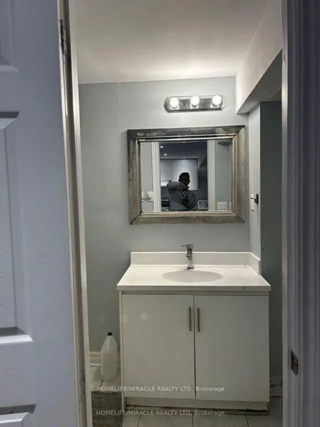 Additional image 15 of 17 Montvale Dr