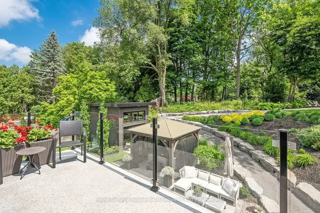 Additional image 27 of 111 Judith Cres