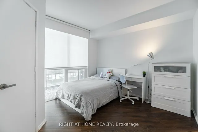 Additional image 10 of 45 Charles St Unit 3910