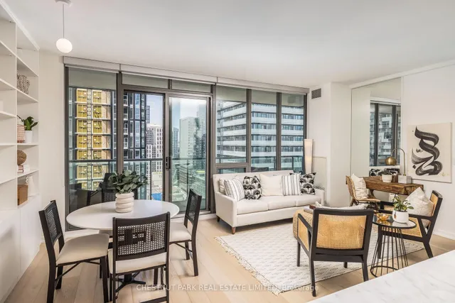Additional image 11 of 33 Lombard St Unit 2106