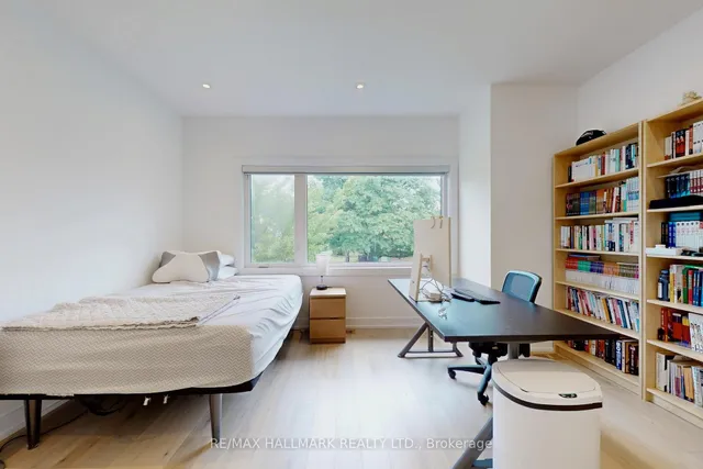 Additional image 29 of 114 Lloyd Manor Rd