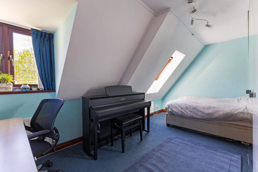 Additional image 12 of Cubitts Close, Welwyn, AL6