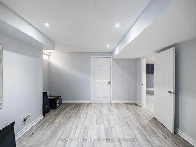 Additional image 33 of 37 Alice Springs Cres