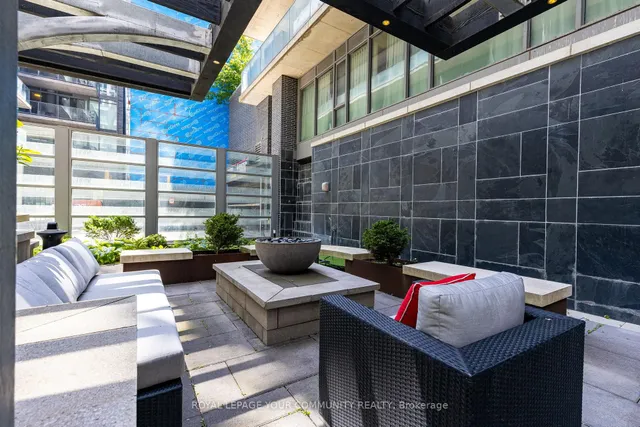 Additional image 24 of 650 King St Unit 211