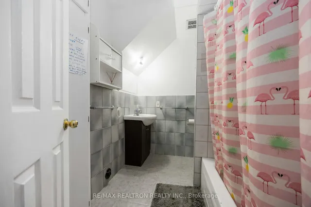 Additional image 39 of 43 Lawnview Dr