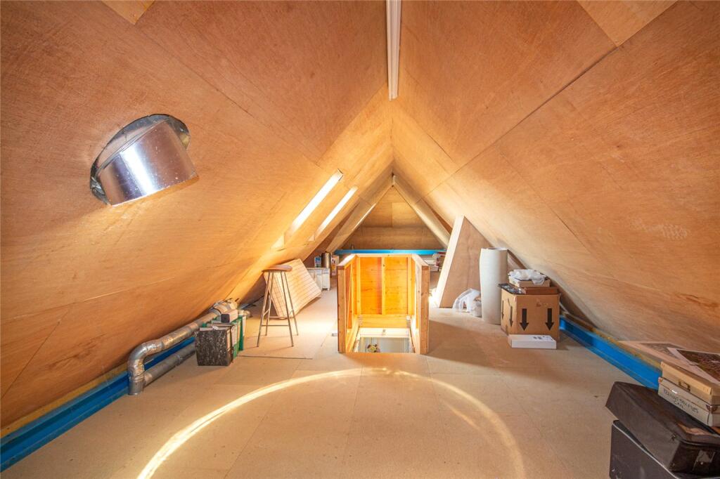 Additional image 19 of Pottersheath Road, Welwyn, Hertfordshire, AL6