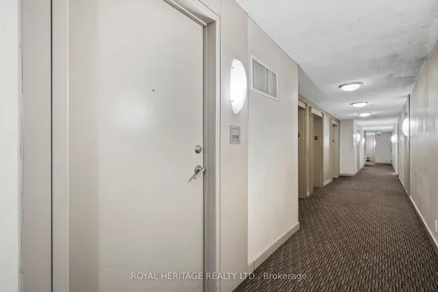 Additional image 4 of 38 Lee Centre Dr Unit 1716
