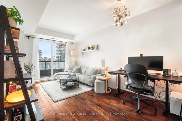 Additional image 2 of 168 King St Unit 1111