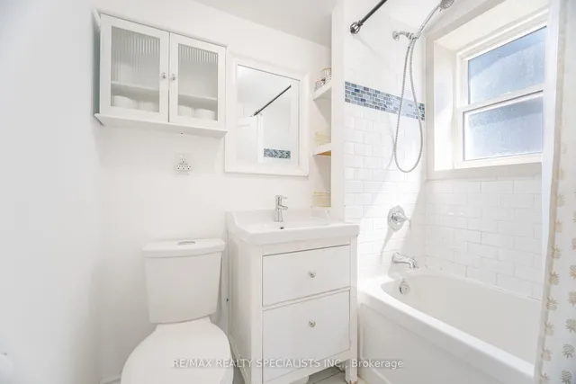 Additional image 31 of 24 Skyes Ave