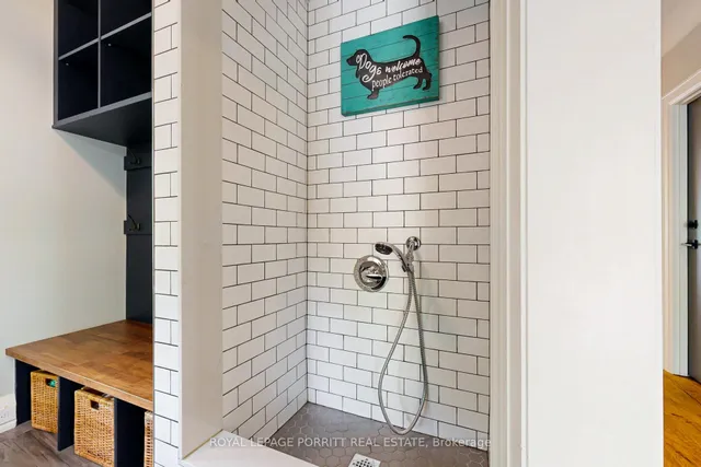 Additional image 16 of 10 Thirty First St