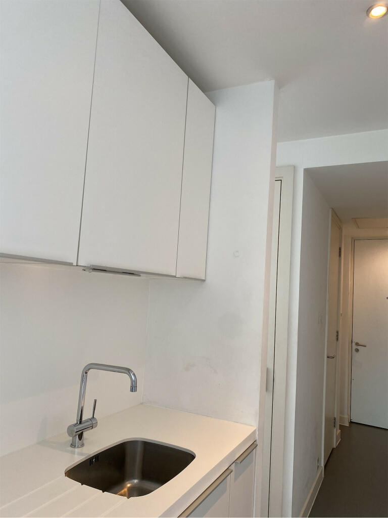 Additional image 13 of Studio For Rent - Rotunda