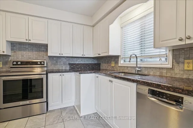 Additional image 8 of 12 Beacon Rd