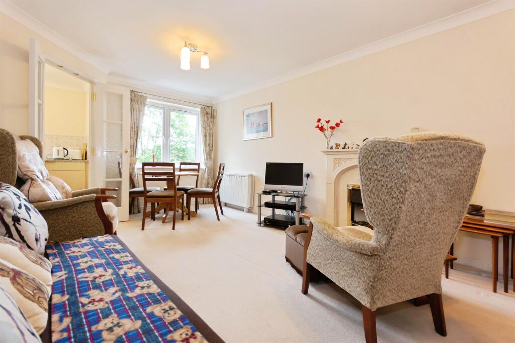 Additional image 3 of Stratford Road, Hall Green, BIRMINGHAM