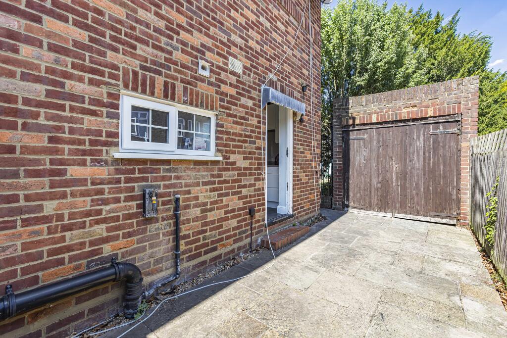 Additional image 19 of St Peters Close, St Albans, AL1