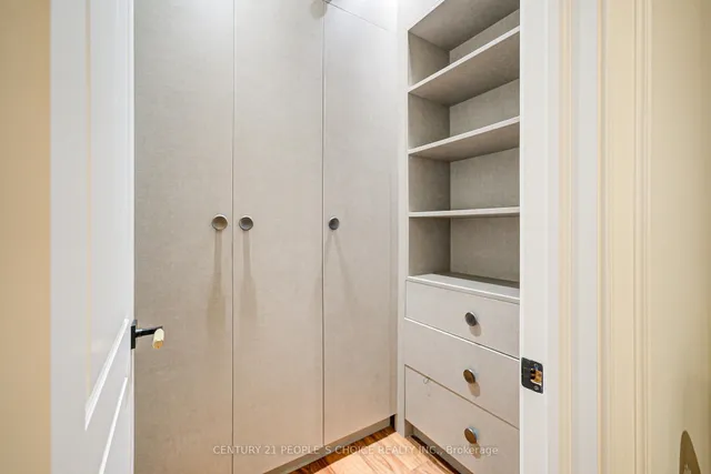 Additional image 33 of 42 Harold St